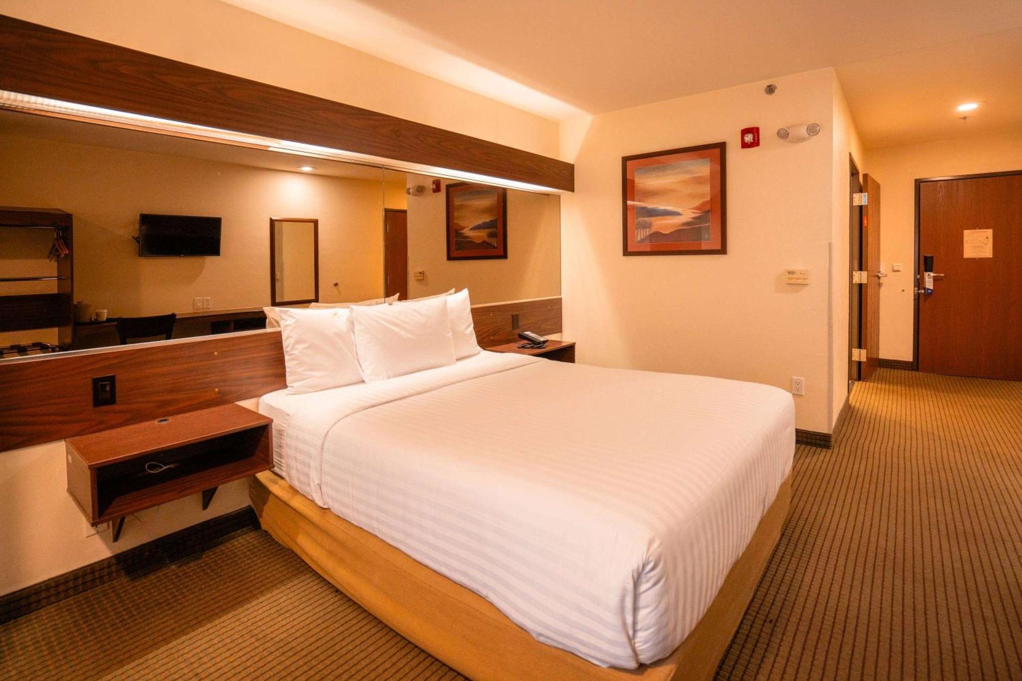 Microtel Inn And Suites By Wyndham Ciudad Juarez, Us Consulate Dış mekan fotoğraf
