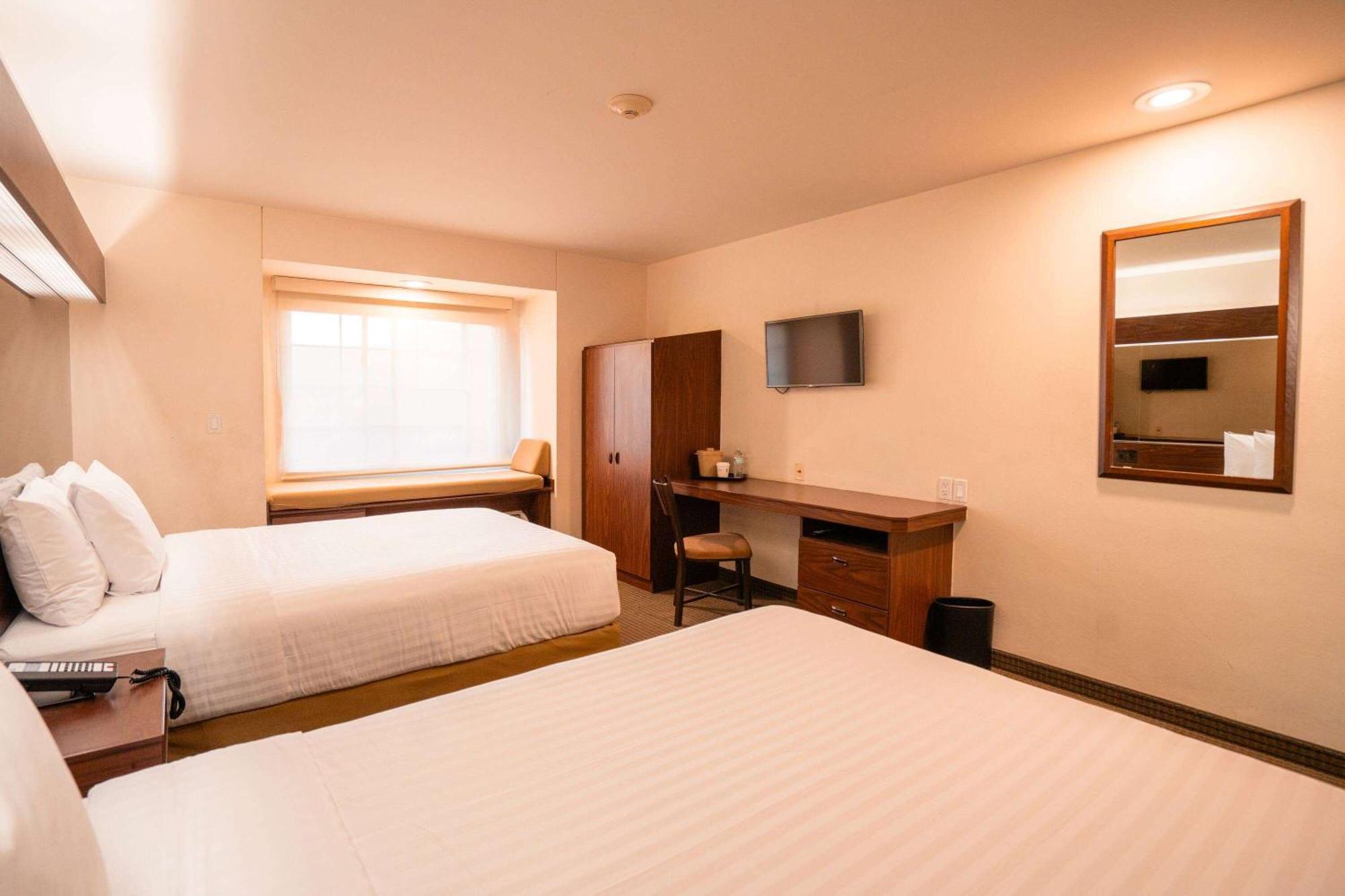 Microtel Inn And Suites By Wyndham Ciudad Juarez, Us Consulate Dış mekan fotoğraf